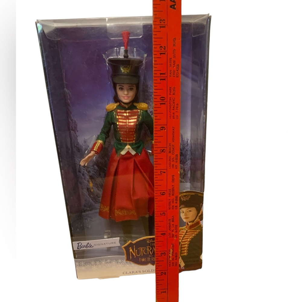 2018 Barbie Signature The Nutcracker Clara's Soldier Uniform - Picture 5 of 5